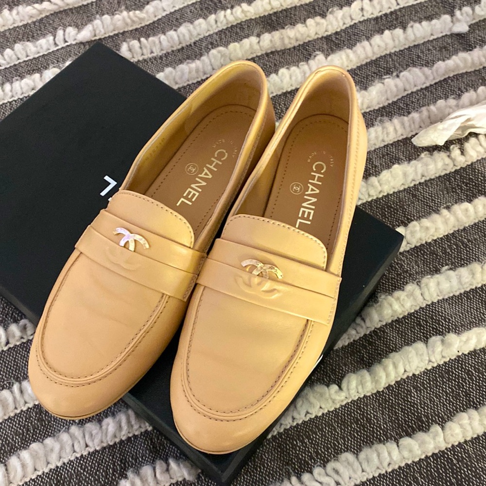 Chanel beige lambskin loafers